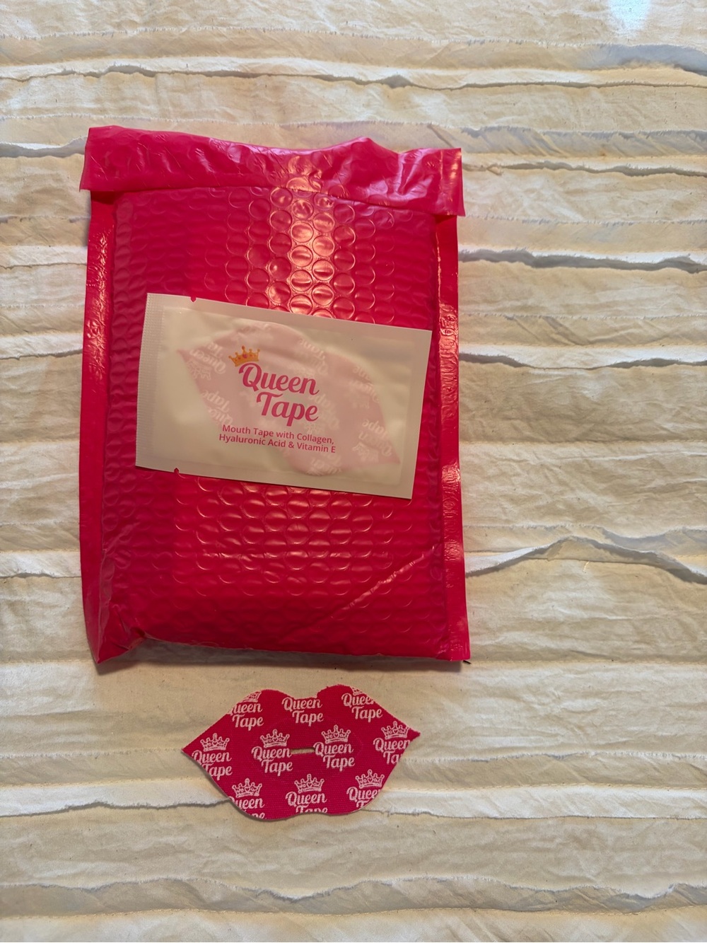 Lip Mask - Pink Hydrating Sheet Mask by Queen Tape - new bag of 30 lips